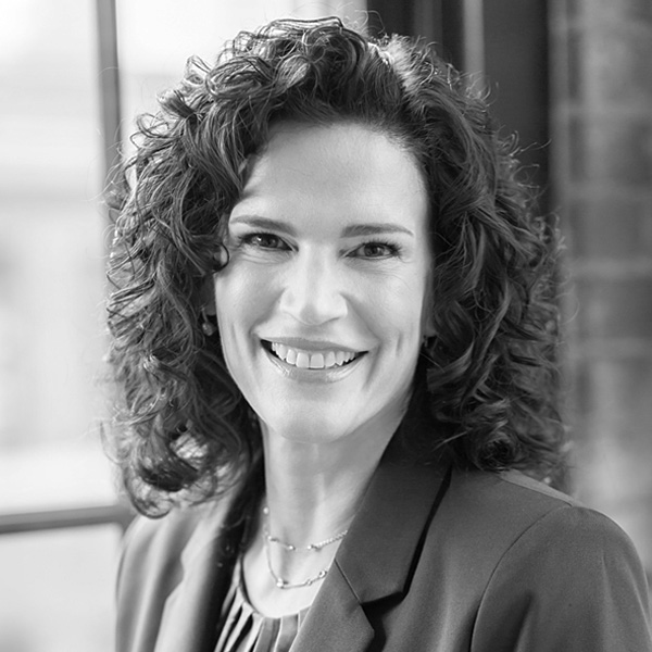 Qonli qiynoqlar porno video onlayn Binoning kirish qismidagi yuk mashinasining ruscha porno videosi